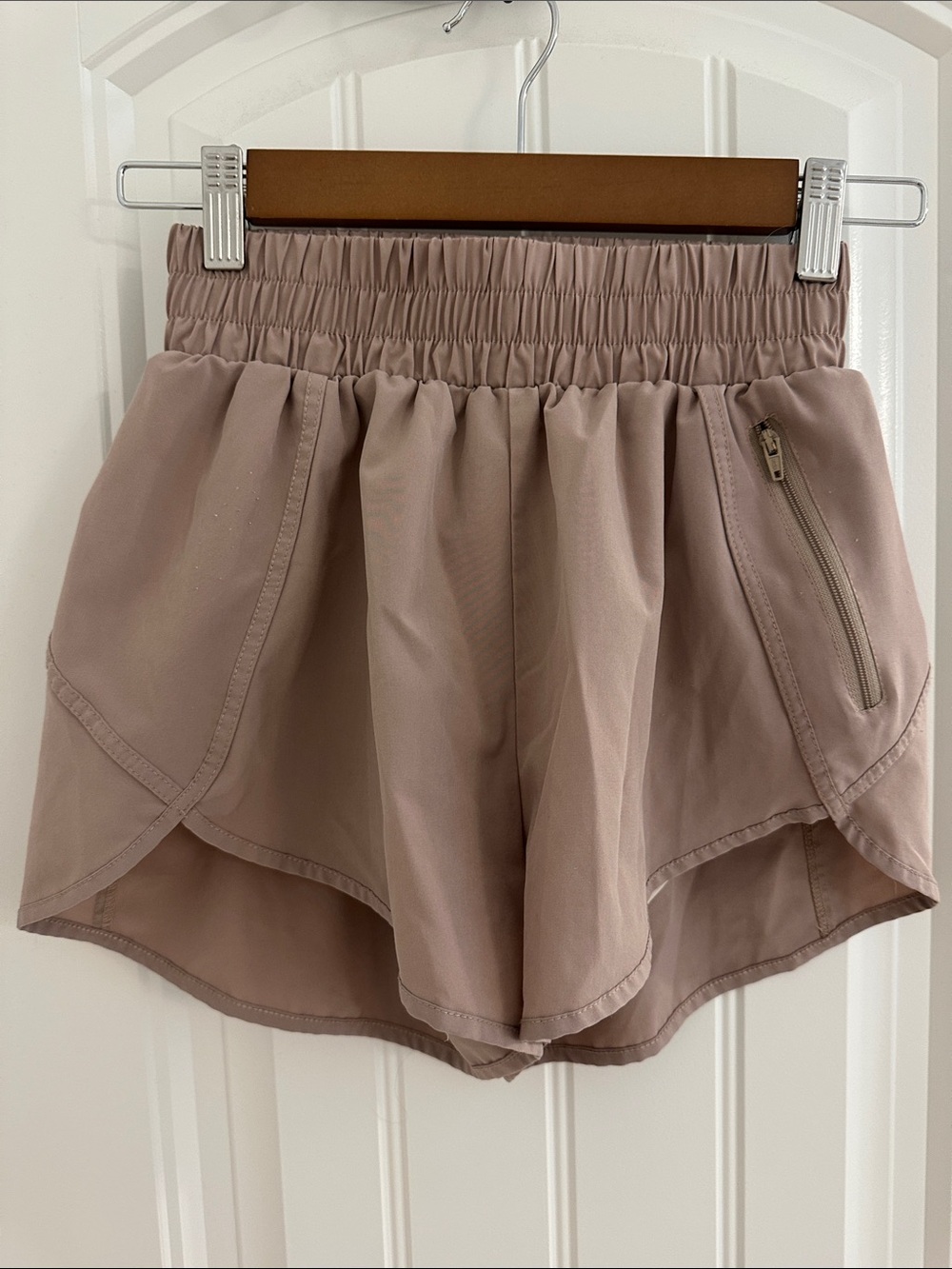 Women's Elastic Waist Taupe Shorts